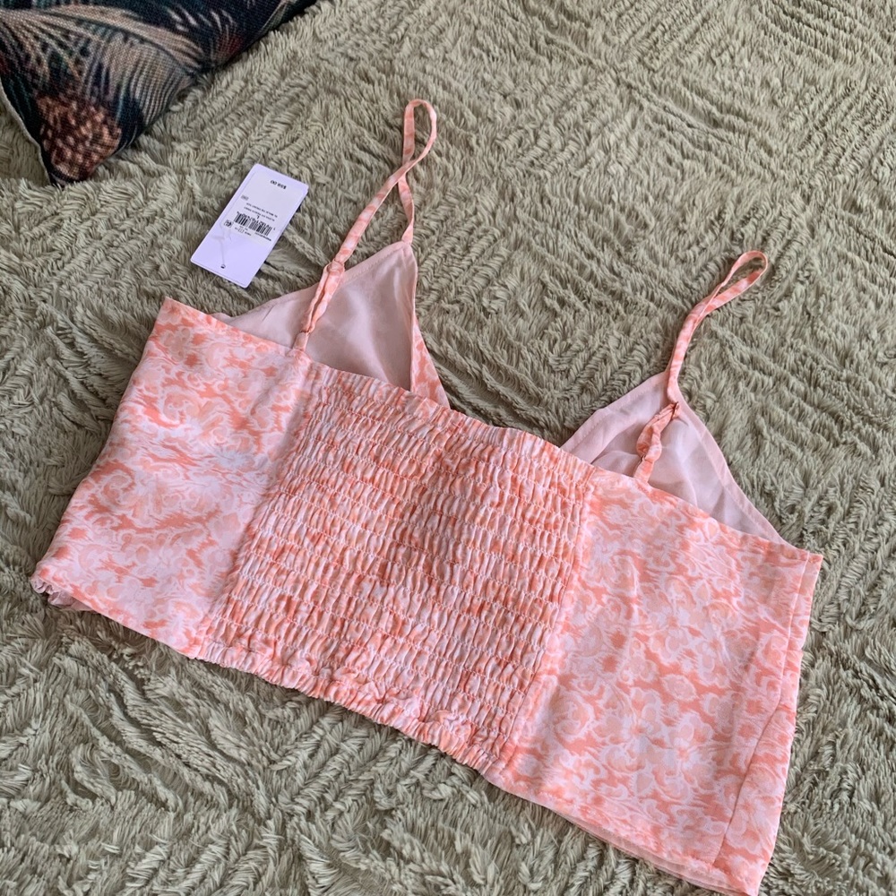 🆕 GUESS - Crop Top - Picture 7 of 7